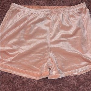 Velvet pink shorts